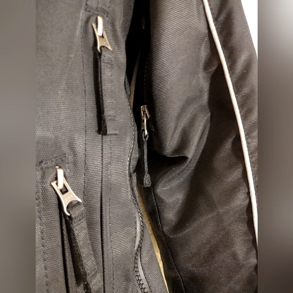 Harley-Davidson® Women's Triple Vent System Waterproof Textile Riding Jacket - Picture 5 of 16